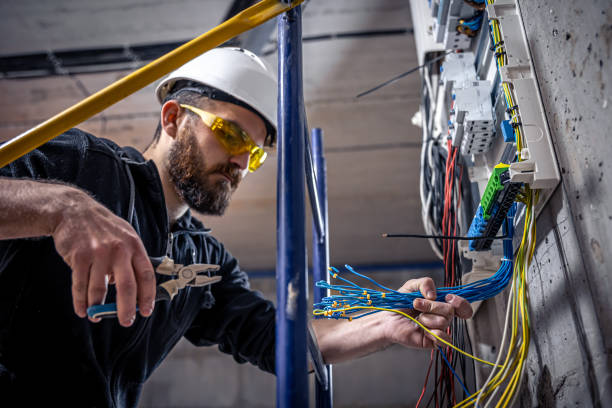 Best Local Electrician Companies  in Springfield, OR